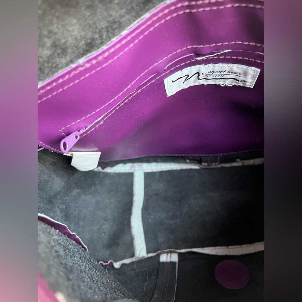 Vintage Purple Leather Saddle Crossbody Bag | Horseshoe Silhouette - Picture 13 of 16